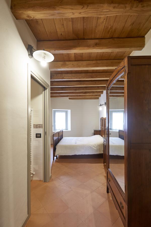 Palazzo Eleonora Bed & Breakfast Monasterolo del Castello Eksteriør bilde