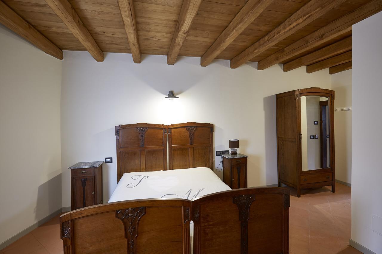 Palazzo Eleonora Bed & Breakfast Monasterolo del Castello Eksteriør bilde