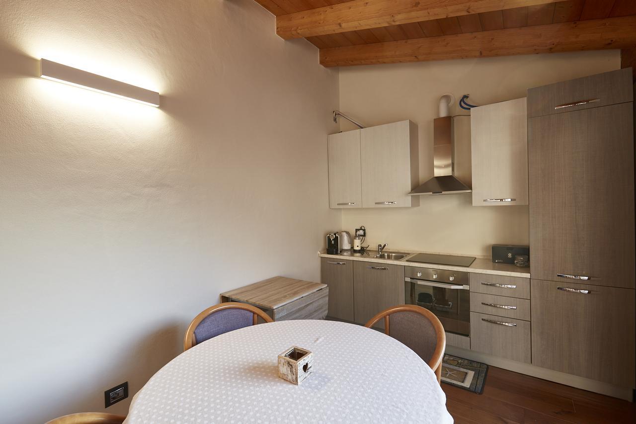 Palazzo Eleonora Bed & Breakfast Monasterolo del Castello Eksteriør bilde